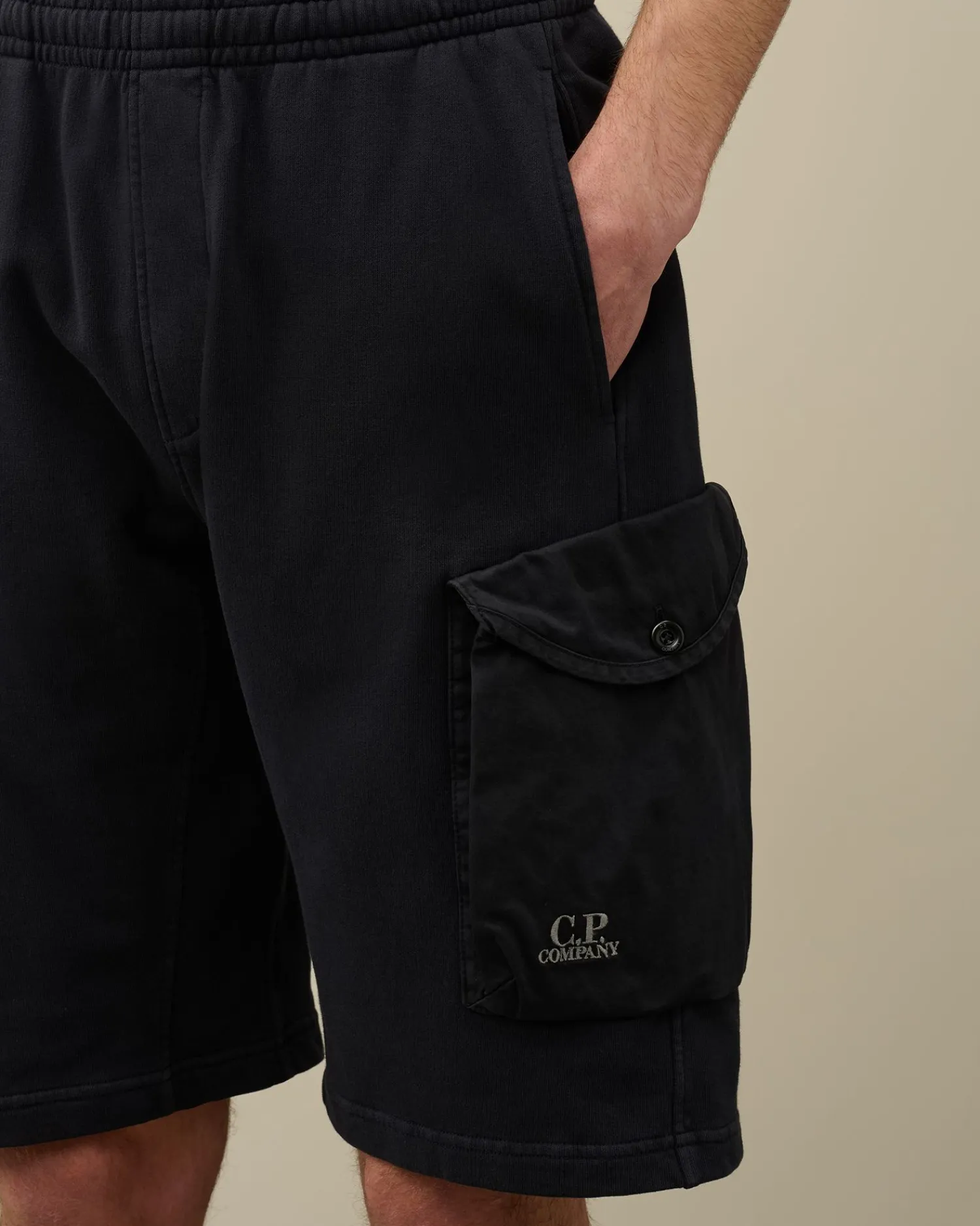 Shop C.P. Company Bomuld Fleece Mixed Cargo Shorts Sort