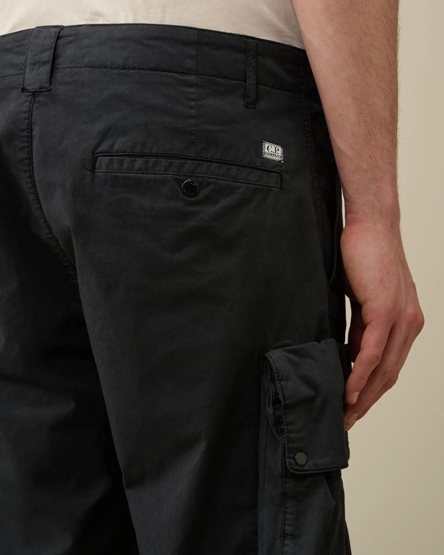 Flash Sale C.P. Company Chrome-R Cargo Shorts Stovregn Gra