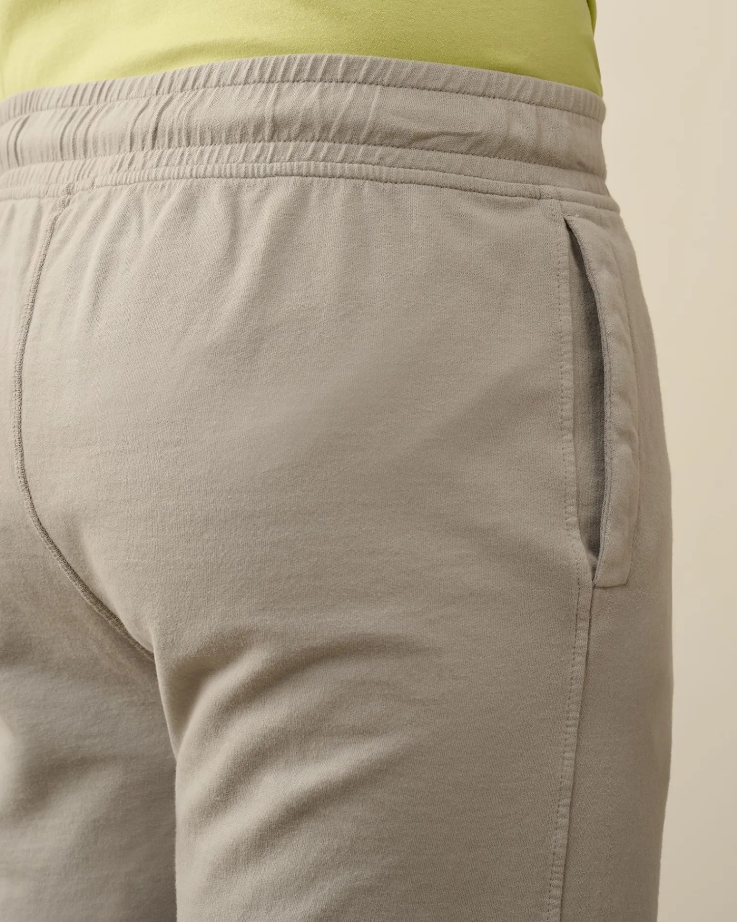 Discount C.P. Company Diagonal Forhojede Fleece-Lommeshorts Med Lynlas Sort