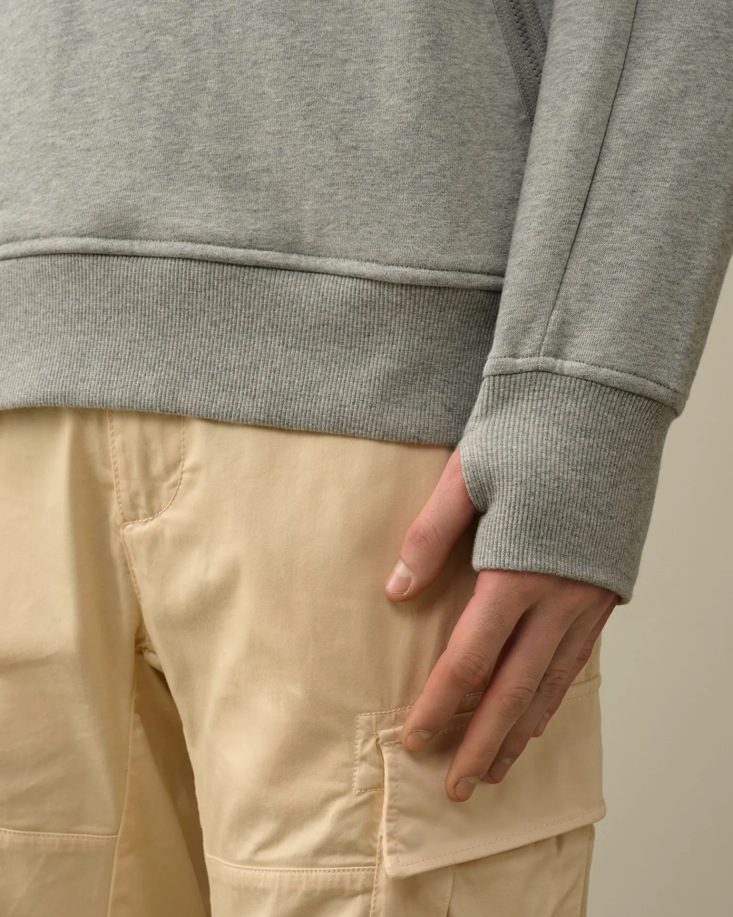 Store C.P. Company Diagonal Haettetroje I Fleece Goggle Sort