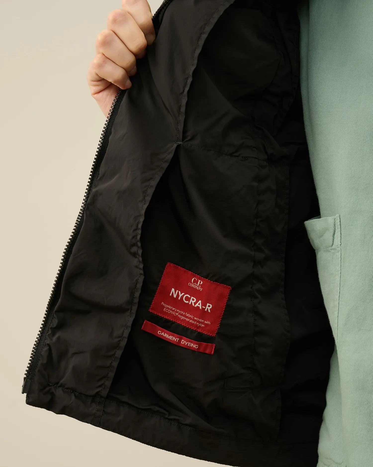 Sale C.P. Company Nycra-R Haettejakke Andegron