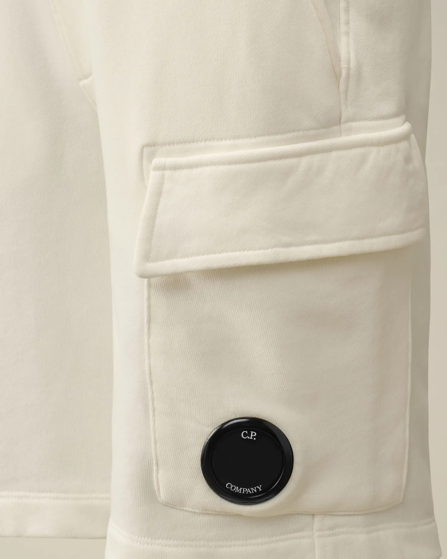 Clearance C.P. Company U16 Diagonal Fleece Cargo Shorts Sort